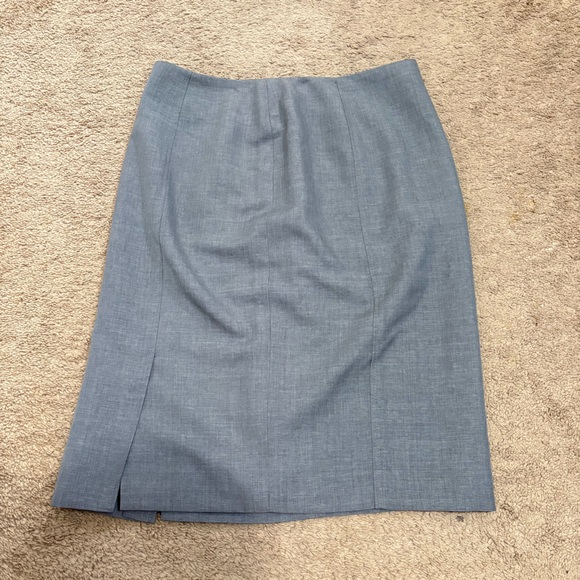 Kasper Gray Pencil Skirt Women Knee-Length Side Slit Side Zipper Size 8 - Picture 4 of 4